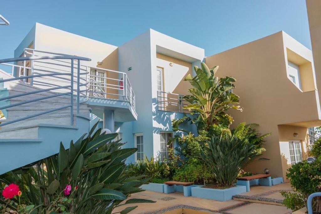 Futura Apartments Chrissi Akti Chania Exterior foto