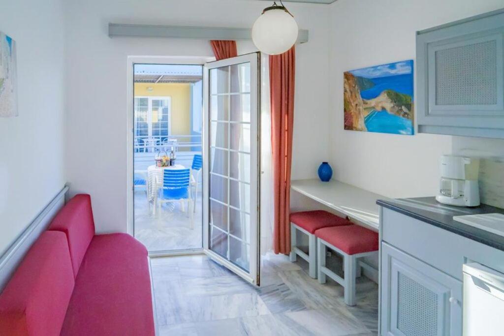 Futura Apartments Chrissi Akti Chania Exterior foto